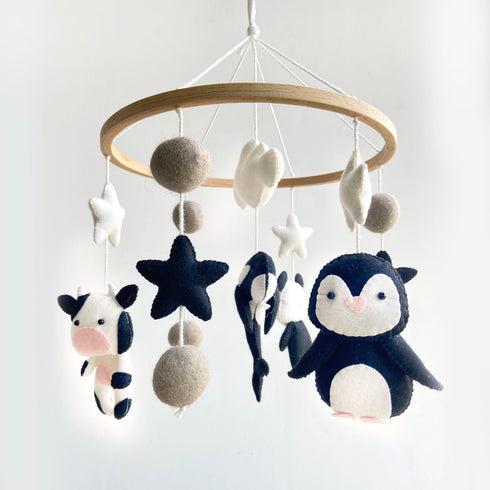 Felt Monochrome Animals Baby Cot Mobile